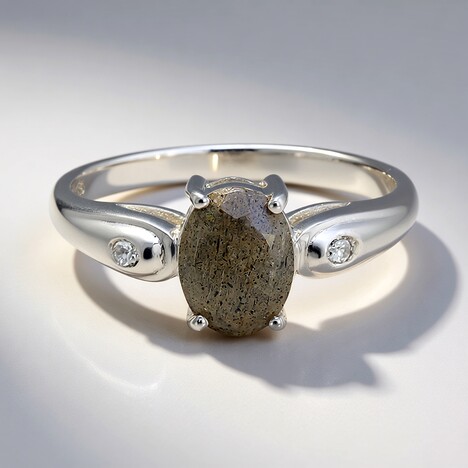 Anello in argento con Labradorite