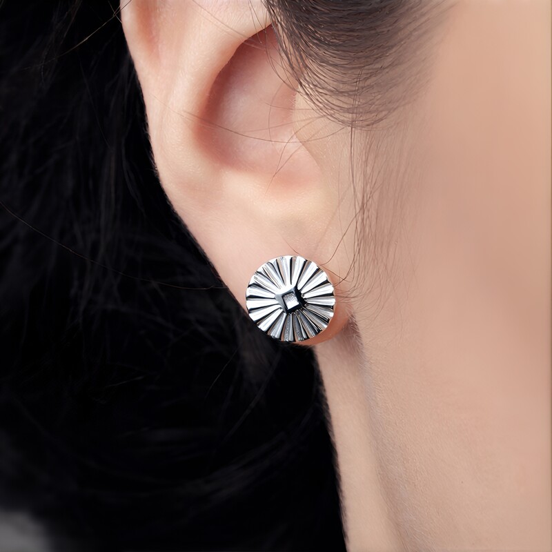 Zilveren oorbellen met I2 (I) Diamanten