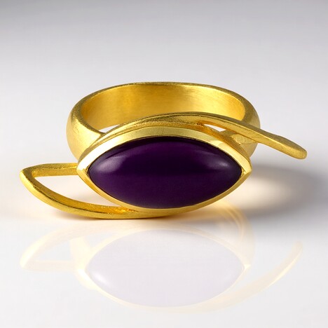Anello placcato in oro con Calcedonio (MONOSONO COLLECTION)