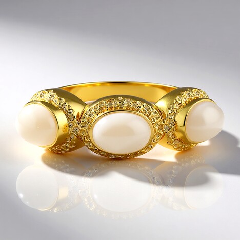 Anello in argento con Pietra di Luna Arcobaleno