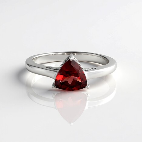 Anello in argento con Granato Mozambico