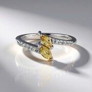 Anello in argento con Zircone Giallo