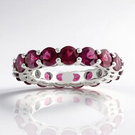 Anello in argento con Rodolite