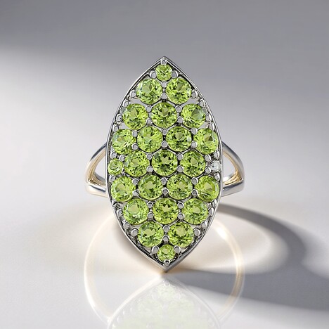 Anello in argento con Peridoto