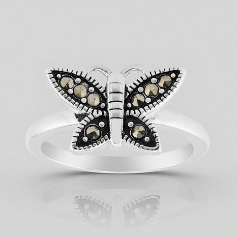 Anello in argento con Marcassite