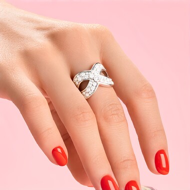 Zilveren ring met een zirkoon (de Melo Essence)