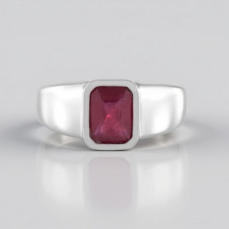 Anello in argento con Rubino Bemainty