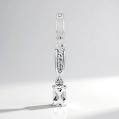 Ciondolo in argento con Petalite