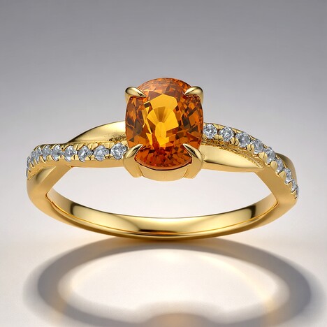 Anello in oro con Zaffiro Arancione Ban Ka Cha