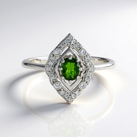 Anello in argento con Diopside Russo