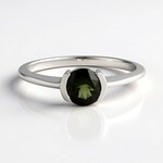 Anello in argento con Moldavite