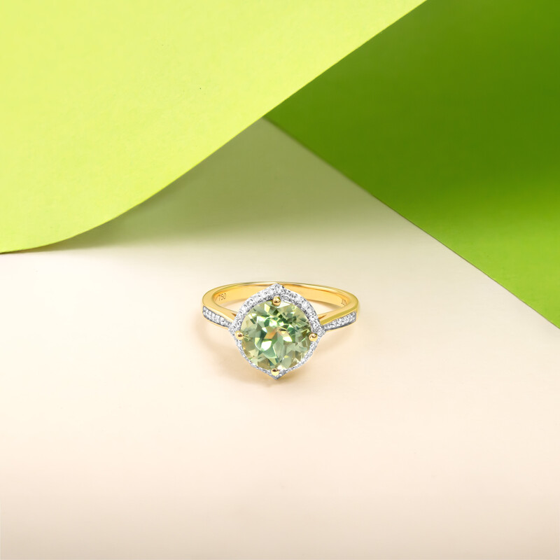 Bague en or et Diaspore à couleur changeante