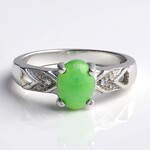 Anello in argento con Crisoprasio Imperiale