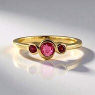 Pinkfarbener Spinell-Goldring