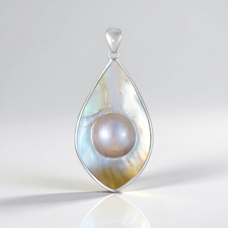 Ciondolo in argento con Perla Mabe (Bali Barong)