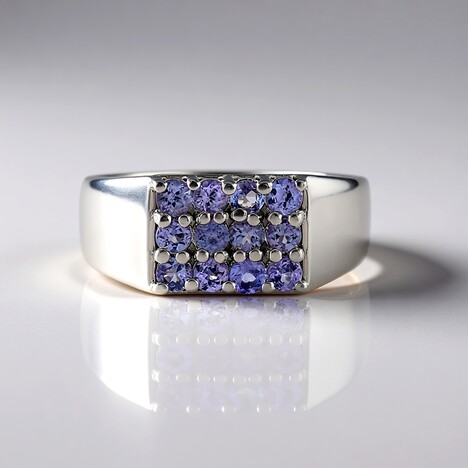 Anello in argento con Tanzanite