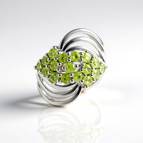 Anello in argento con Peridoto