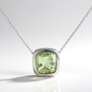 Zilveren halsketting met een groene amethist (MONOSONO COLLECTION)
