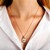 Zilveren halsketting met een parelmoer (Gems en Vogue)