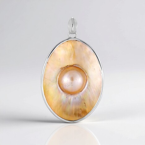 Ciondolo in argento con Perla Mabe (Bali Barong)