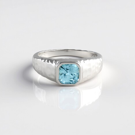 Anello in argento con Zircone Ratanakiri