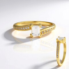Anello in argento con Petalite