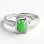 Anello in argento con Crisoprasio Imperiale