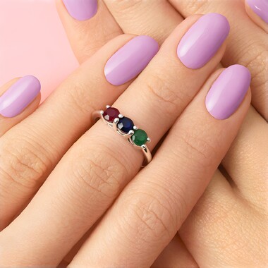 Anillo en plata con Esmeralda de Brasil