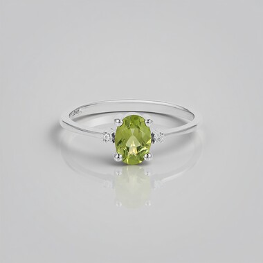 Anello in argento con Peridoto