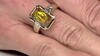 Gouden ring met een sfaleriet (CIRARI)