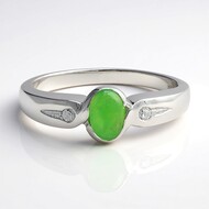 Anello in argento con Crisoprasio Imperiale