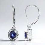 Boucles d'oreilles en or et Saphir bleu de Ceylan