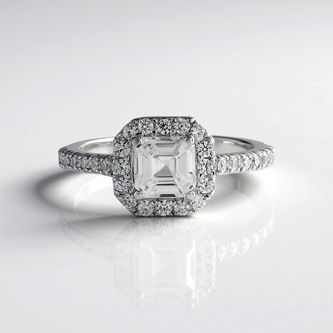 Anello in argento con Zircone
