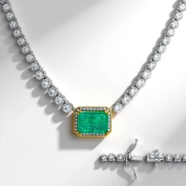 Pit D8 Emerald Silver Necklace (Gems en Vogue)