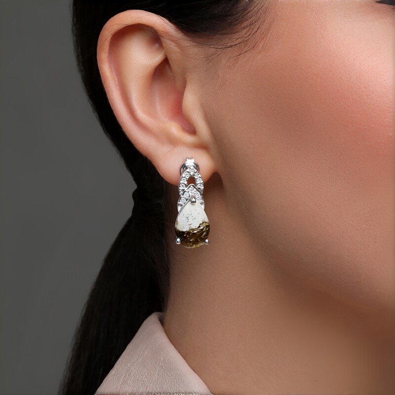 Zilveren oorbellen met Magnesieten