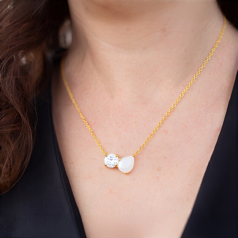 Collar en plata con Cuarzo blanco pastel