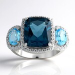 Bague en argent et Topaze bleu de Londres (de Melo Essence)