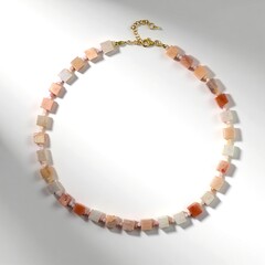 Collana in argento con Opale Rosa