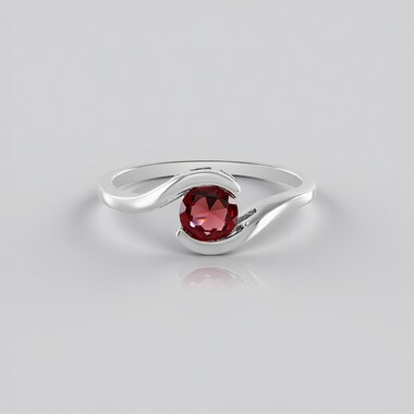 Anello in argento con Granato Mozambico