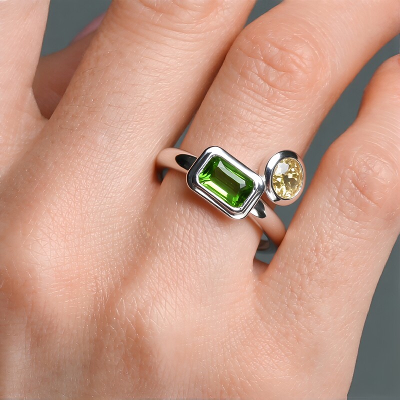 Edelstein-Silberring