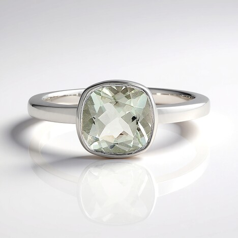 Anello in argento con Ametista Verde