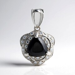 Pendentif en argent et Hématite noire