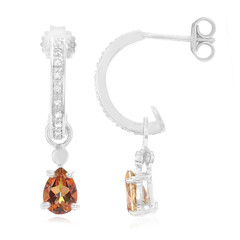 Zilveren oorbellen met avondrode mystieke-topaasstenen