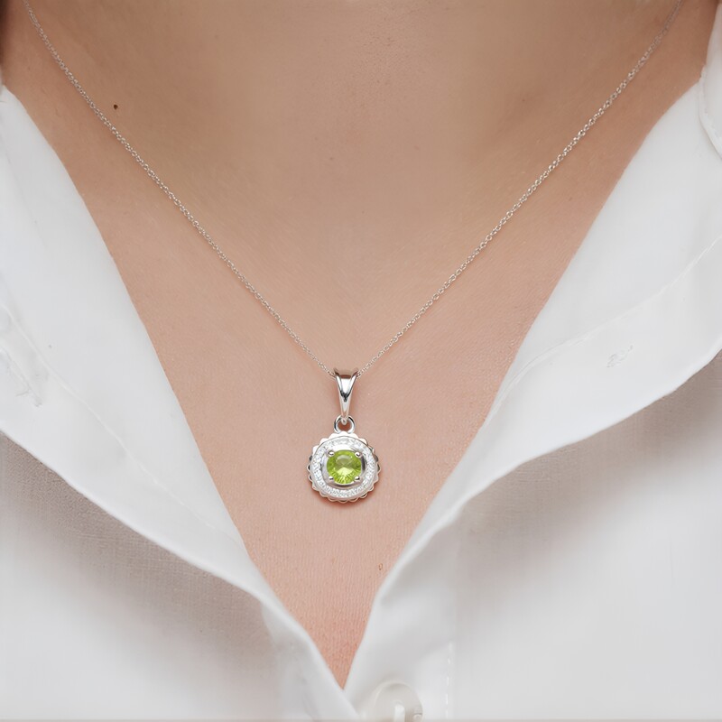 Peridot Silver Pendant