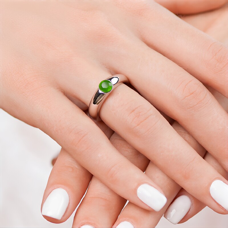 Anillo en plata con Vesuvianita