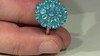 Zilveren ring met een neon blauwe apatiet