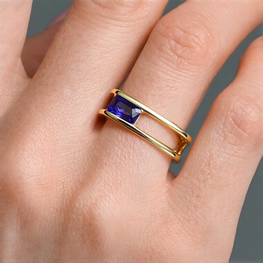 Anello in oro con Tanzanite (de Melo Gold)