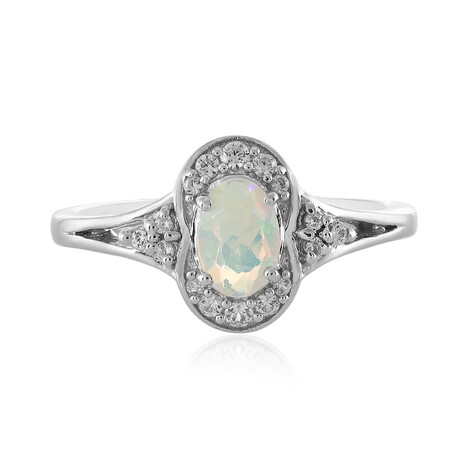 Zilveren ring met een Welo-opaal