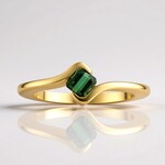 Anello in argento con Tormalina Verde di Benedito