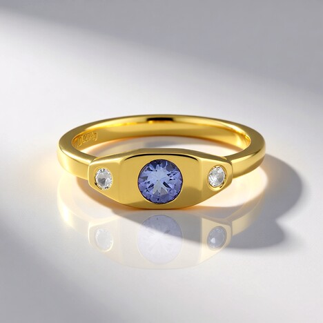 Anello in argento con Tanzanite